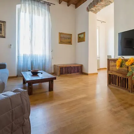 A Casa Di Ce' Apartment